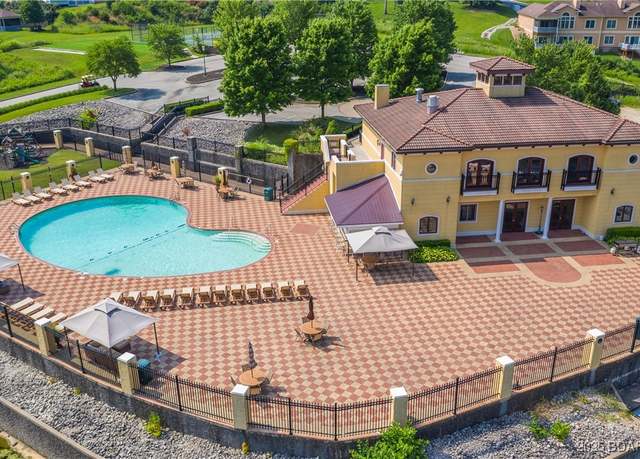 Property at 817 Muirfield Dr, Porto Cima, MO 65079