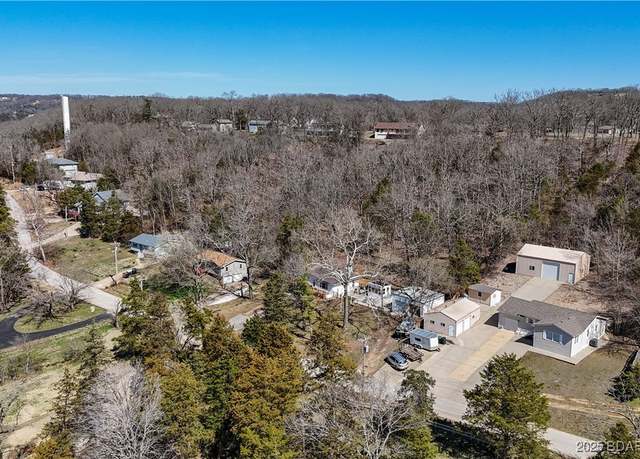 Property at 440 West Lake Park, Camdenton, MO 65020, 2 beds, 1 bath