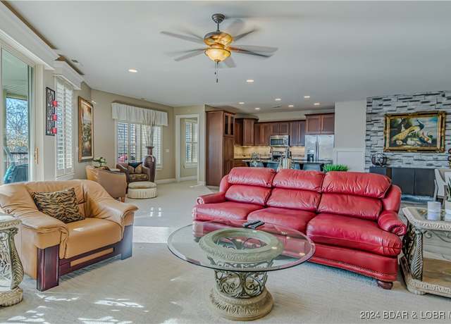 Property at 3168 Twin Rivers Pt Unit 3E, Camdenton, MO 65020, 3 beds, 3 baths