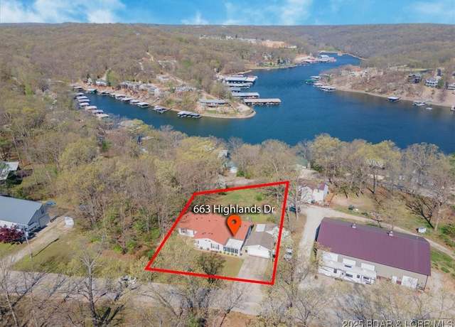 Property at 663 Highlands Dr, Camdenton, MO 65020, 3 beds, 3 baths