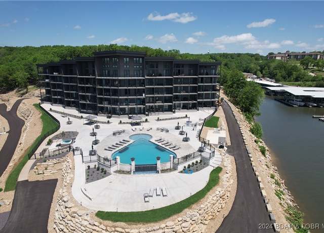 Property at 182 Vintage Dr Unit 4A, Lake Ozark, MO 65049, 3 beds, 3 baths