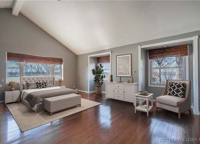 Property at 24 Arrowhead Beach Rd, Lake Ozark, MO 65049, 3 beds, 2 baths
