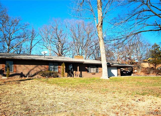 Property at 410 Overlook Rd, Lake Ozark, MO 65049, 3 beds, 3 baths