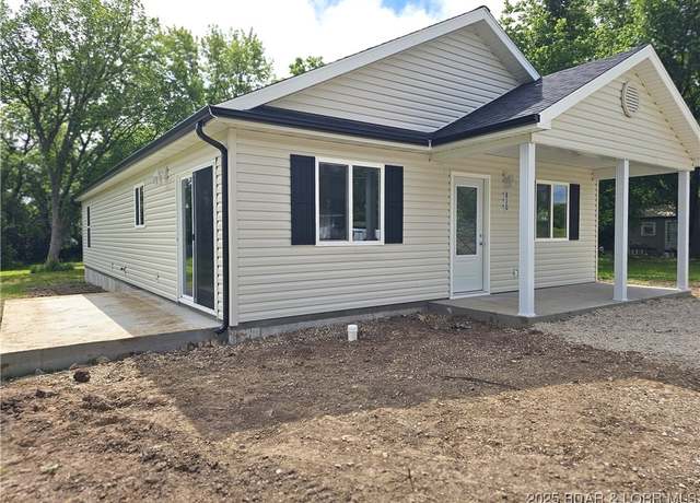 Property at 810 Colorado Ave, Eldon, MO 65026, 3 beds, 2 baths