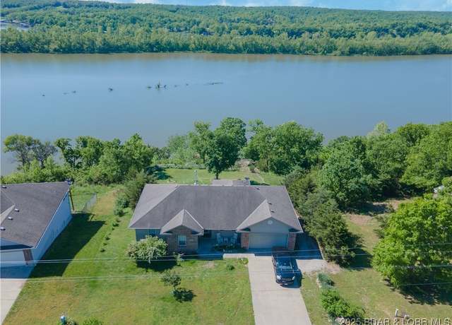 Property at 22714 Lake Ridge Dr, Warsaw, MO 65355, 5 beds, 3 baths