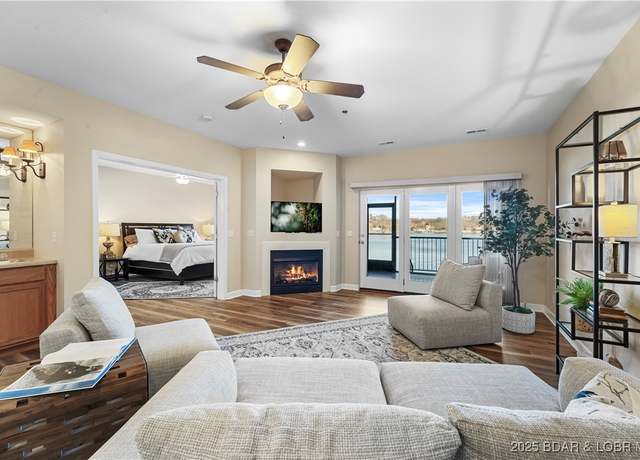 Property at 918 Tuscany Dr Unit 1P, Camdenton, MO 65020, 2 beds, 2 baths