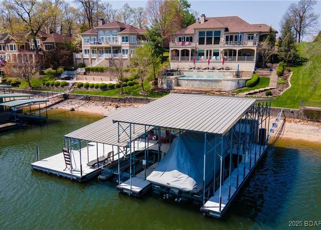 Property at 126 Muirfield Ct, Porto Cima, MO 65079, 5 beds, 4.5 baths