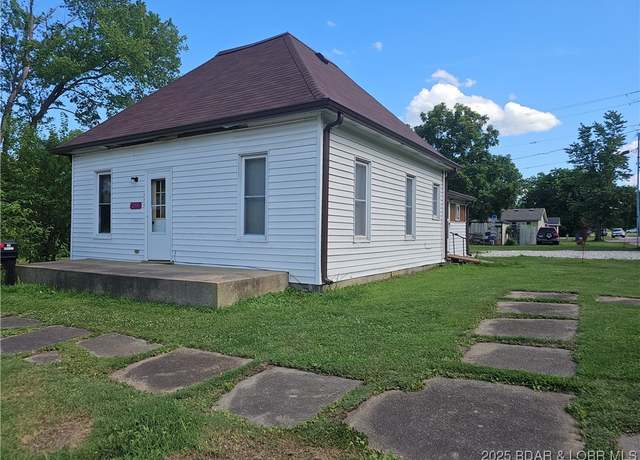 Property at 234 W 7th St, Eldon, MO 65026, 2 beds, 1 bath