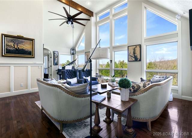 Property at 126 West Cross Fox Trl, Camdenton, MO 65020, 6 beds, 3.5 baths