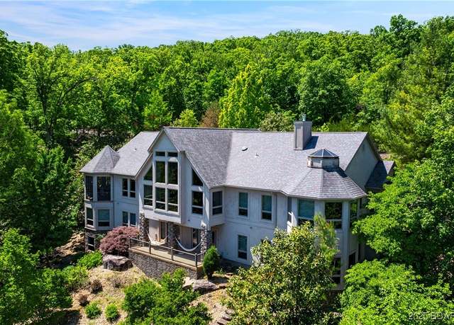 Property at 126 West Cross Fox Trl, Camdenton, MO 65020, 6 beds, 3.5 baths
