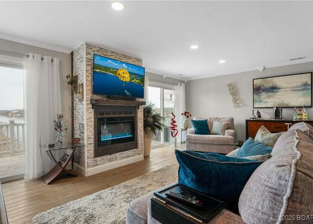 Property at 569 Cedar Rd #5, Lake Ozark, MO 65049, 2 beds, 2 baths