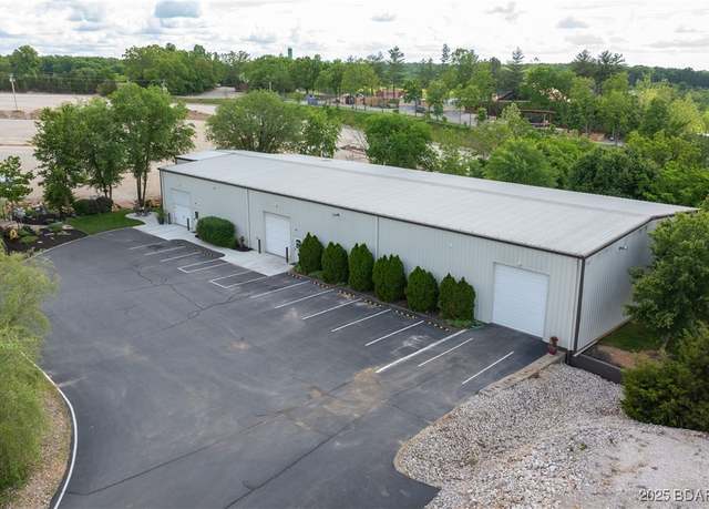 Property at 2573 N Business Route 5, Camdenton, MO 65020, 2 beds, 3 baths
