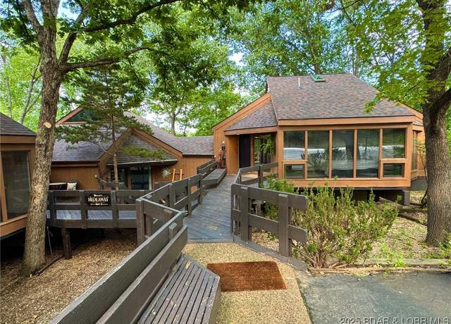 Property at 328 Hogan Dr Unit C (5124), Lake Ozark, MO 65049, 3 beds, 2.5 baths