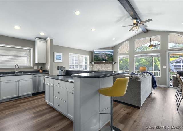 Property at 893 Winetavern Rd, Osage Beach, MO 65065, 4 beds, 3 baths