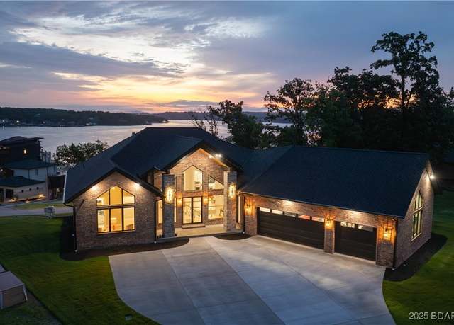 Property at 1254 Darwin Dr, Osage Beach, MO 65065, 4 beds, 4.5 baths