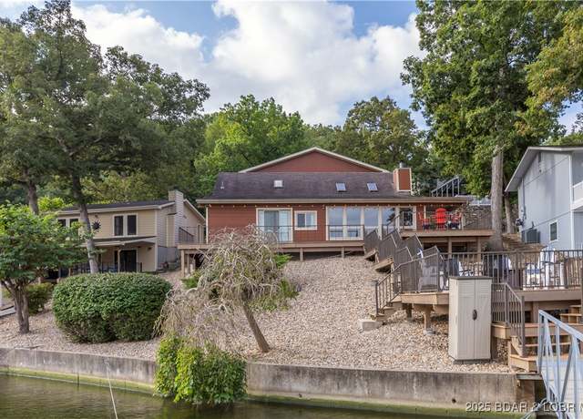 Property at 144 Oak Manor Cir, Sunrise Beach, MO 65079, 2 beds, 2.5 baths