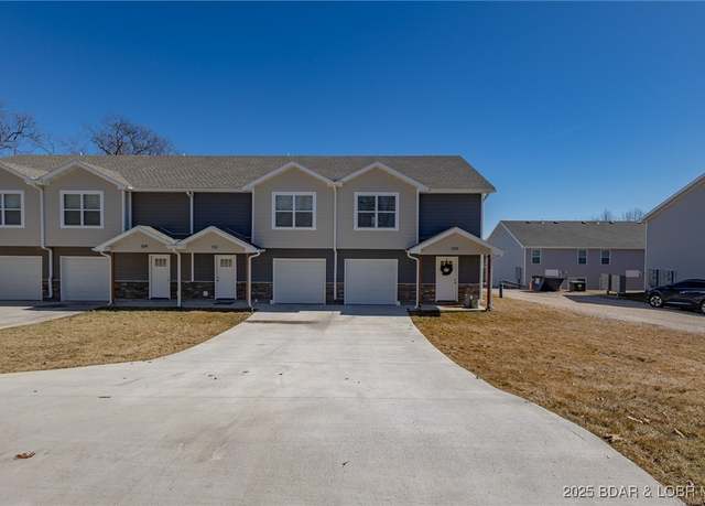 Property at 100 Crystal Springs Rd, Linn Creek, MO 65052, 3 beds, 2.5 baths