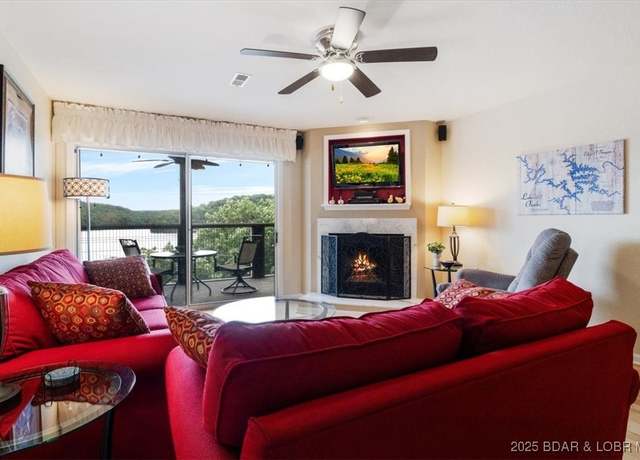 Property at 601 Park Place Dr Unit 2A, Kaiser, MO 65047, 3 beds, 2 baths