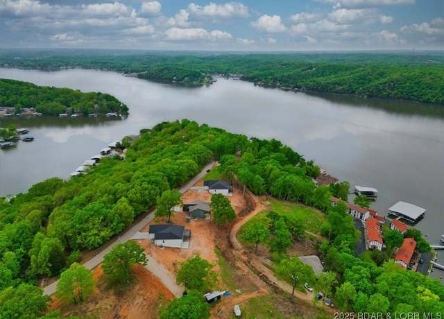 Property at 346 Woodland Pt, Linn Creek, MO 65052, 4 beds, 3 baths