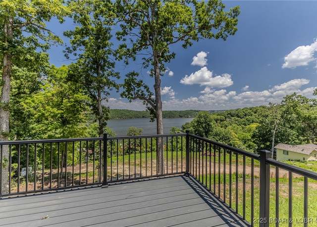 Property at 346 Woodland Pt, Linn Creek, MO 65052, 4 beds, 3 baths