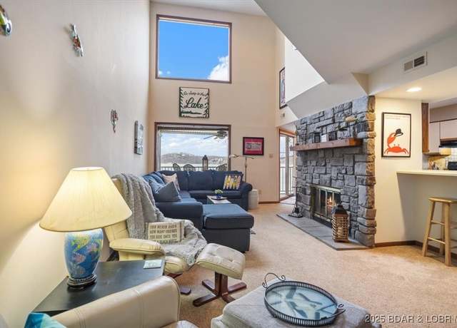 Property at 82 Windjammer Dr Unit 2B, Lake Ozark, MO 65049, 2 beds, 2.5 baths