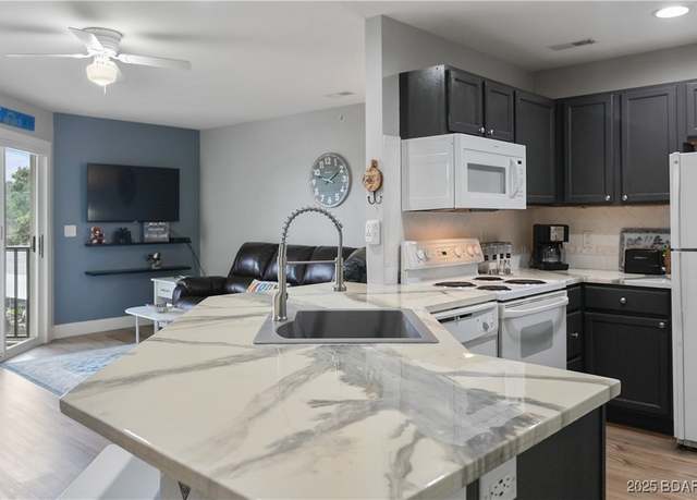 Property at 575 Park Place Dr Unit 2B, Kaiser, MO 65047, 1 bed, 1 bath