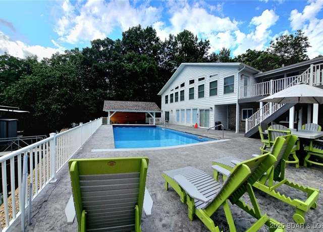 Property at 637 Shawnee Four Dr, Sunrise Beach, MO 65079, 5 beds, 5.5 baths