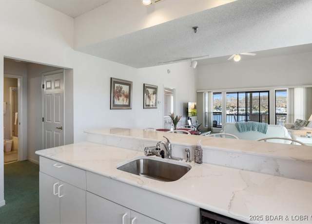 Property at 31 Willow Ridge Rd Unit 4B, Lake Ozark, MO 65049, 3 beds, 2 baths