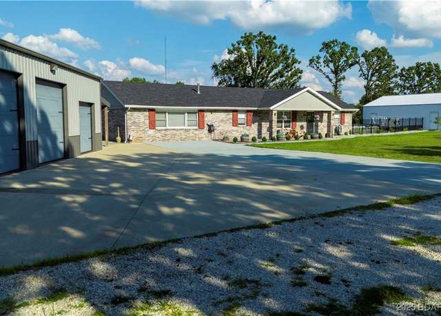 Property at 312 Charger Dr, Macks Creek, MO 65786, 3 beds, 2.5 baths