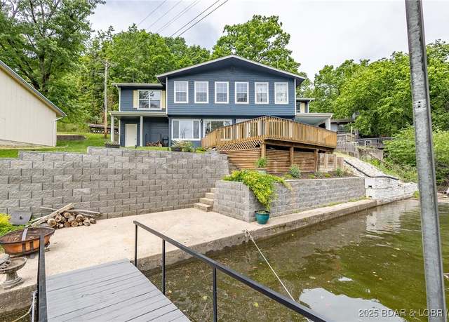 Property at 138 Siesta Cir, Camdenton, MO 65020, 4 beds, 3 baths