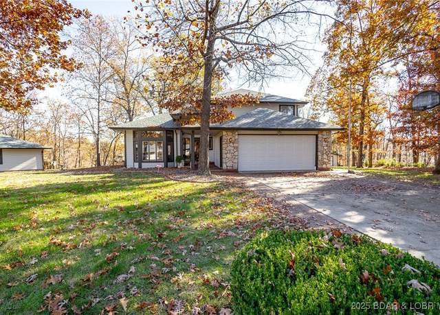 Property at 170 Twin Oaks Dr, Lake Ozark, MO 65049, 4 beds, 3 baths