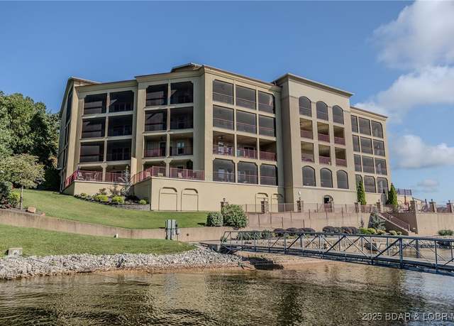 Property at 3168 Twin Rivers Pt Unit 1D, Camdenton, MO 65020, 3 beds, 3 baths