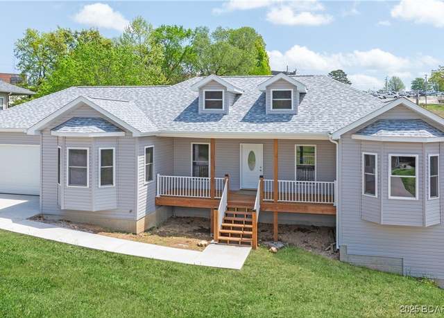 Property at 103 Primrose Ln, Camdenton, MO 65020, 3 beds, 2 baths