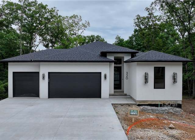 Property at 320 Via Appia Dr, Sunrise Beach, MO 65079, 5 beds, 3 baths