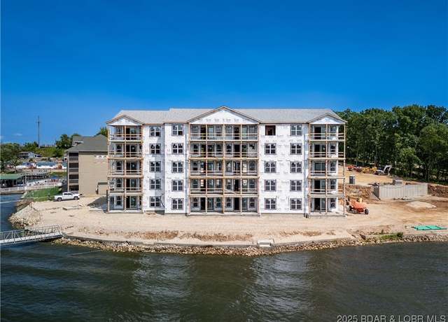 Property at 290 Plaza Beach Dr Unit 3C, Camdenton, MO 65020, 3 beds, 2.5 baths