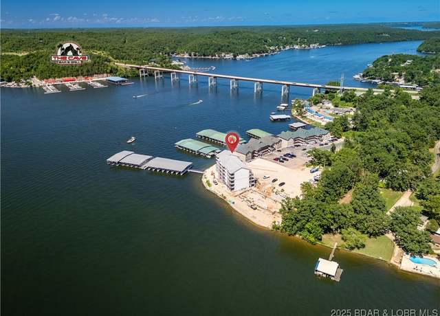 Property at 290 Plaza Beach Dr Unit 2B, Camdenton, MO 65020, 3 beds, 2.5 baths