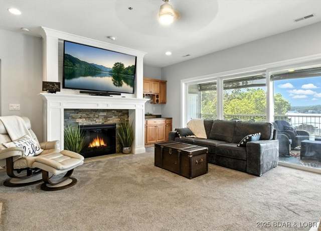 Property at 20205 Forest Point Dr #122, Rocky Mount, MO 65072, 4 beds, 3.5 baths