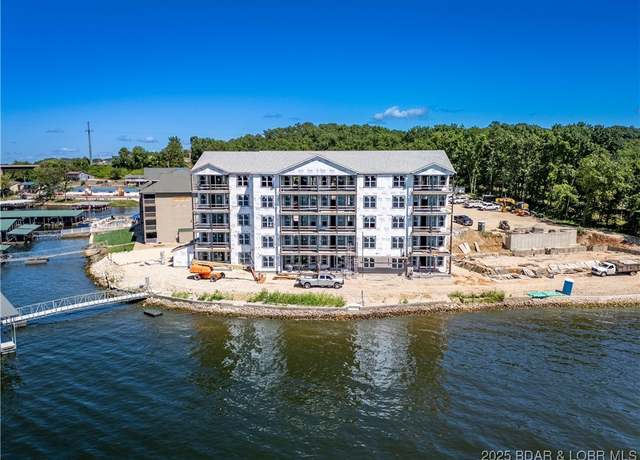 Property at 290 Plaza Beach Dr Unit 1C, Camdenton, MO 65020, 3 beds, 2.5 baths