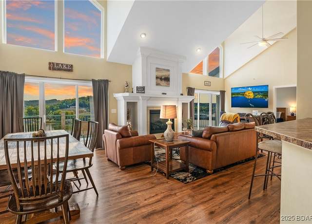 Property at 426 Cedar Heights Dr Unit 4A&B, Camdenton, MO 65020, 7 beds, 6 baths