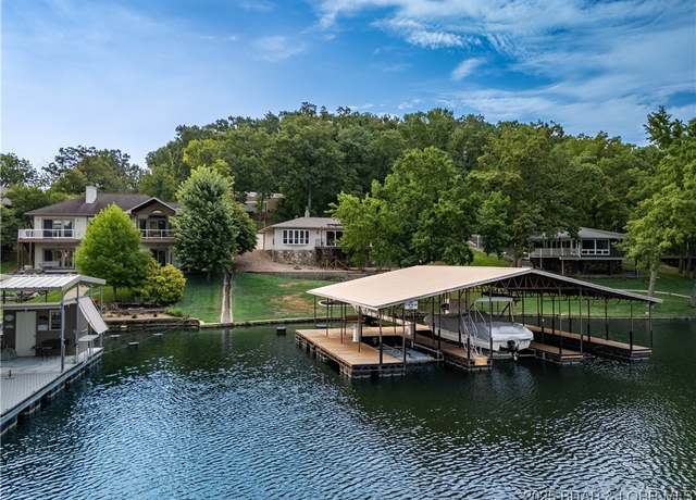 Property at 717 Red Oak Ln, Sunrise Beach, MO 65079, 3 beds, 2 baths