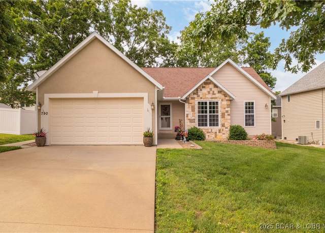 Property at 790 College Blvd, Osage Beach, MO 65065, 3 beds, 2 baths