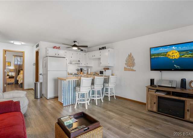 Property at 6620 Weston Point Dr Unit H6, Osage Beach, MO 65065, 1 bed, 1 bath