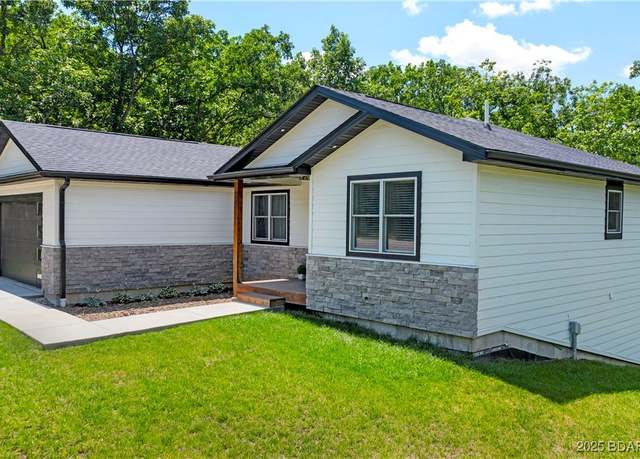 Property at 81 Morningside Dr, Sunrise Beach, MO 65079, 5 beds, 3 baths