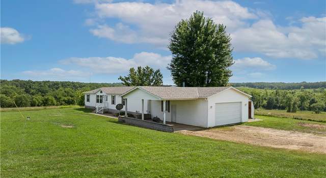 Photo of 4031 Dority Dr, Climax Springs, MO 65324