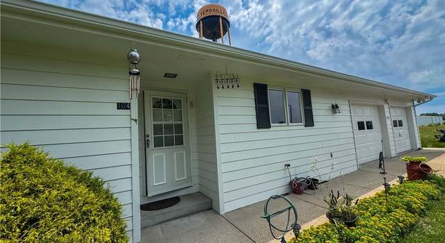Photo of 104 Tower View Dr, Versailles, MO 65084