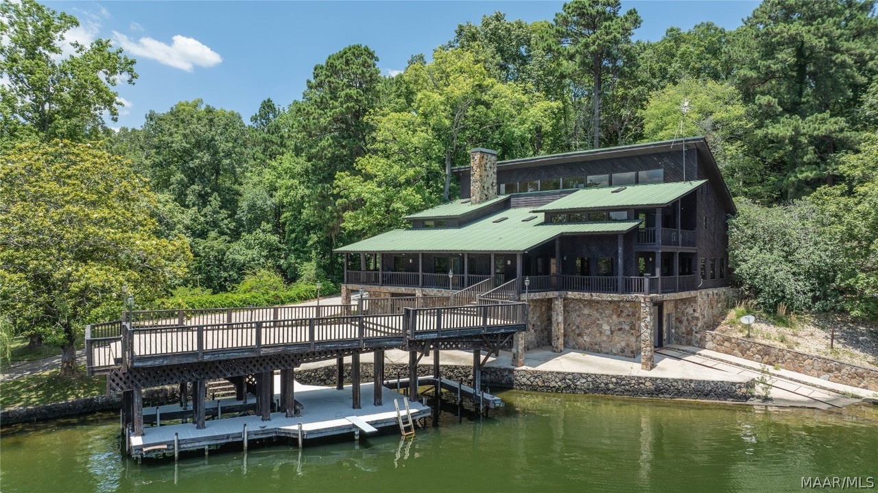 400 Yacht Club Rd, Titus, AL 36080 | MLS# 553683 | Redfin