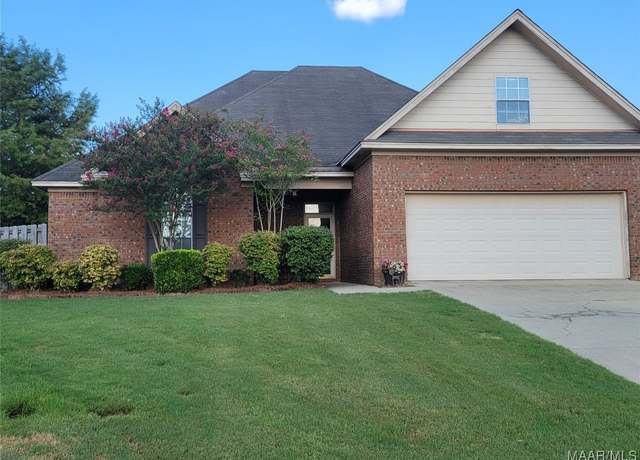 Property at 1315 Richton Rd, Montgomery, AL 36117, 4 beds, 2 baths