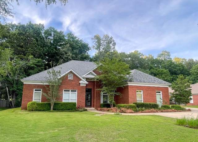 Property at 7930 Mossy Oak Dr, Montgomery, AL 36117, 4 beds, 2.5 baths