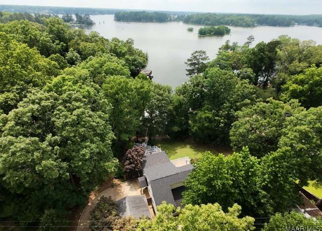 Property at 555 Shady Acres Dr, Titus, AL 36080, 5 beds, 3 baths