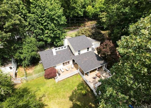 Property at 555 Shady Acres Dr, Titus, AL 36080, 5 beds, 3 baths